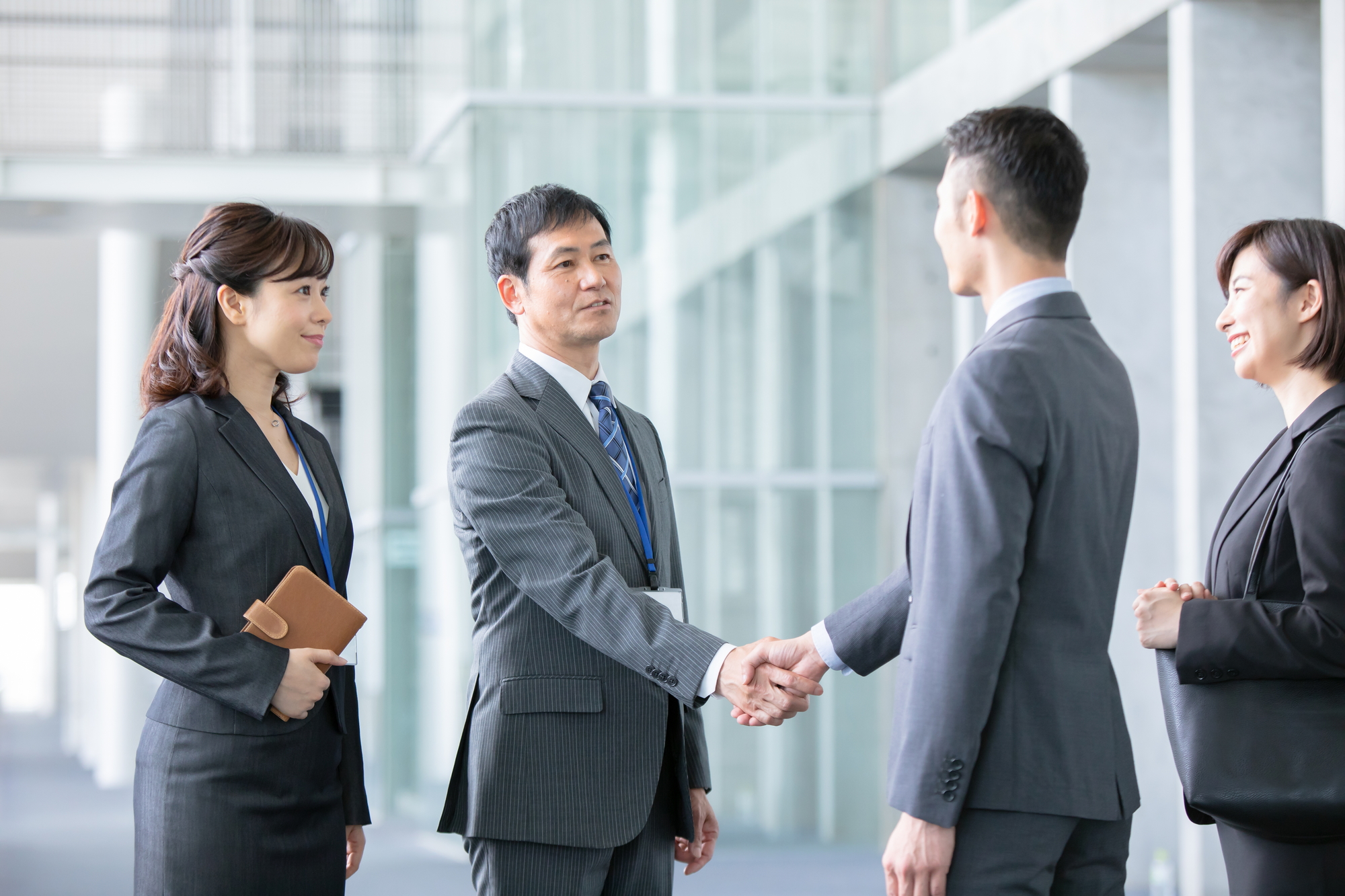Business Etiquette: Being a Good Visitor | Work in Japan for engineers
