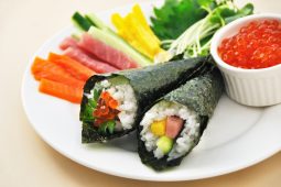 Hand-rolled sushi (Temaki-zushi)