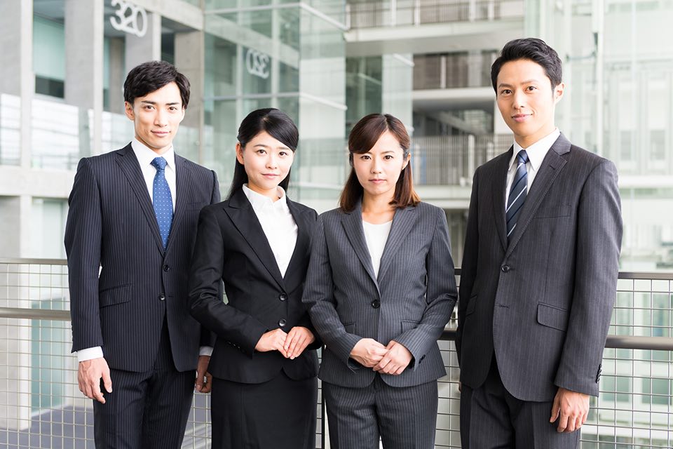 The formal way of dressing and speaking in Japanese business | Work in Japan  for engineers